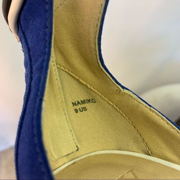Nwob GX by Gwen Stefan blue black white Namiko Suede High Heels size 9 - Picture 10 of 11